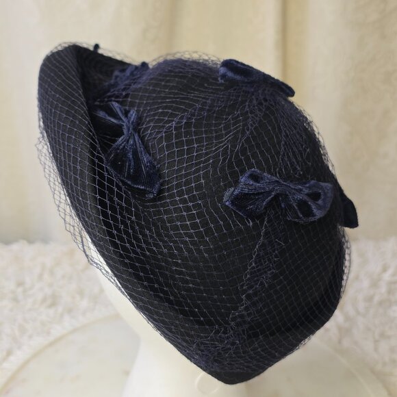 Vintage Wool Fascinator Hat From The 1940's - Picture 10 of 12